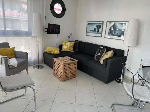 Apartment 1 Bedroom Next To The Beach And Port Vauban Antibes