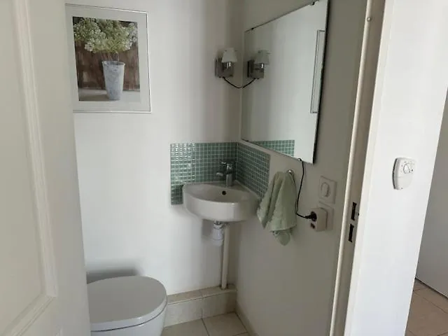 1 Bedroom Next To The Beach And Port Vauban Antibes France