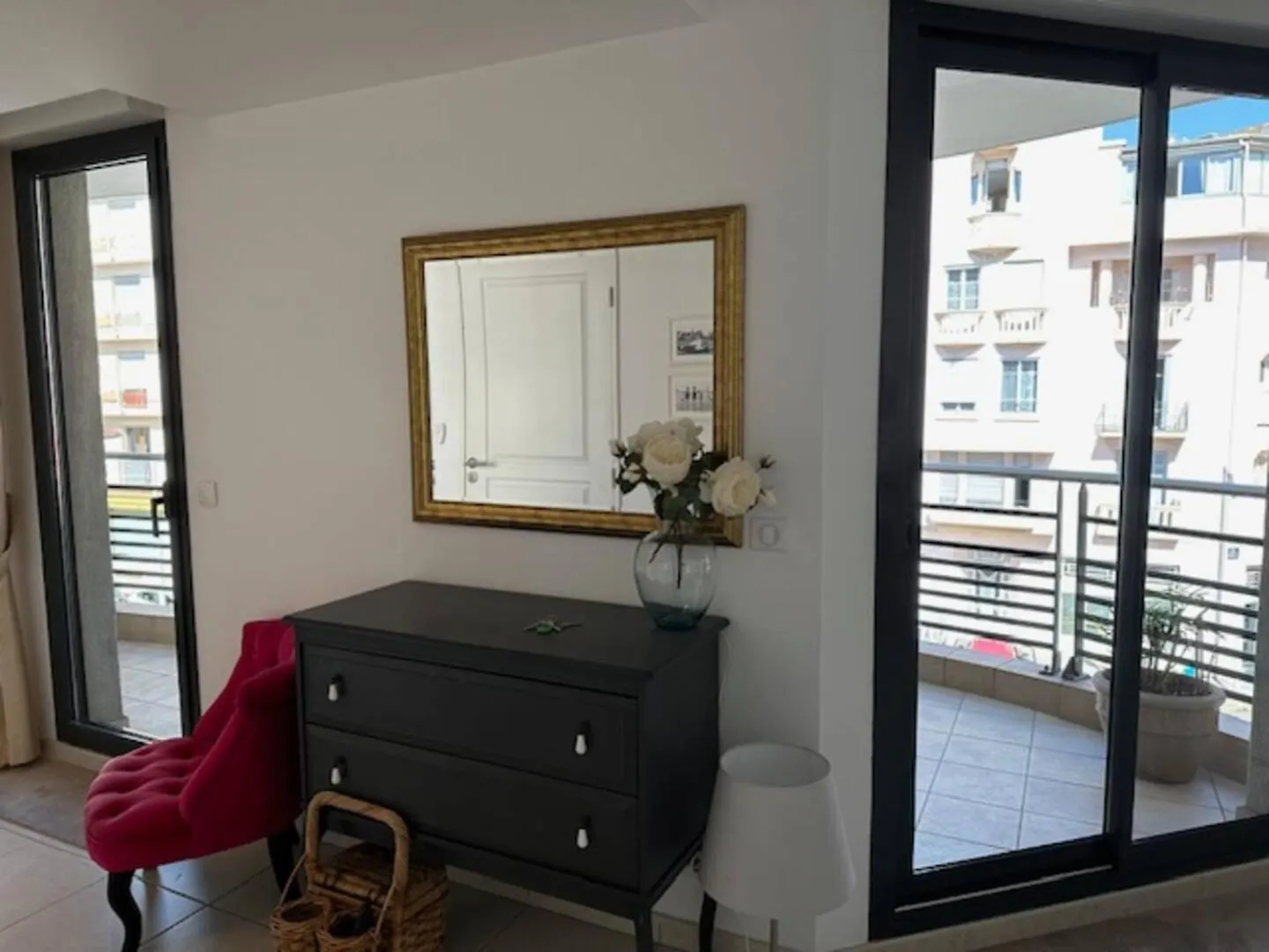 1 Bedroom Next To The Beach And Port Vauban Antibes Apartment